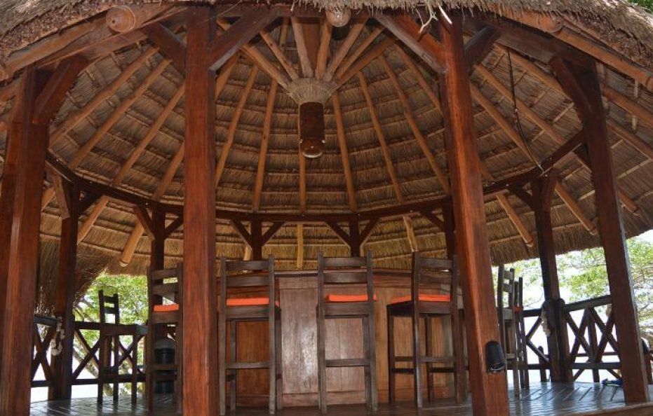 MOYENI LODGE
