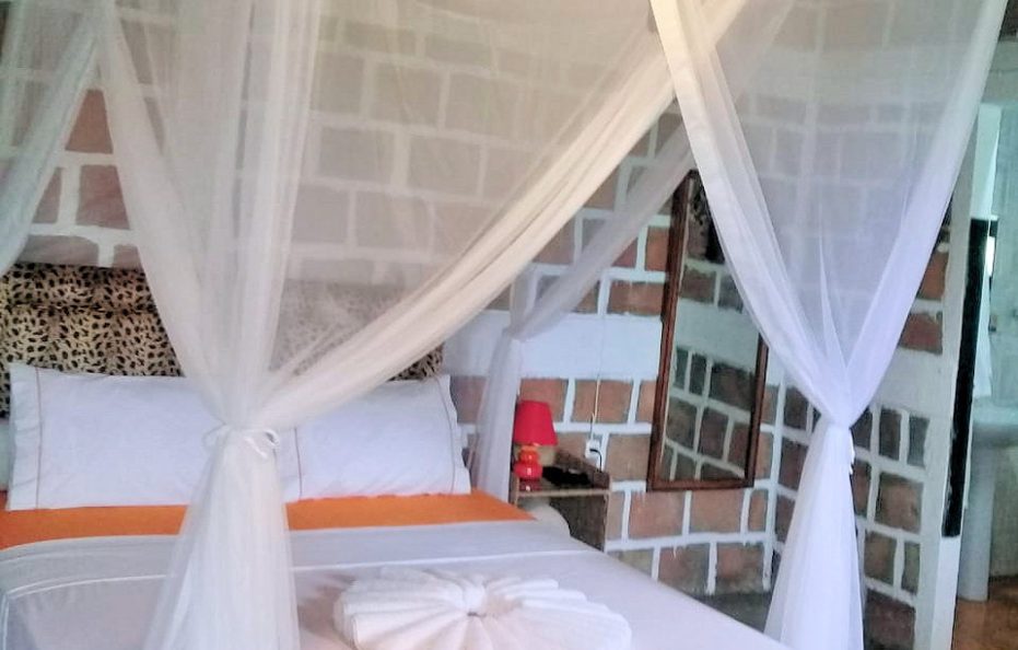 Deluxe Queen Suite – Chalet Salmos T1