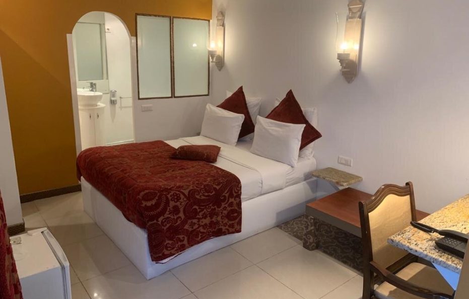 Standard single room