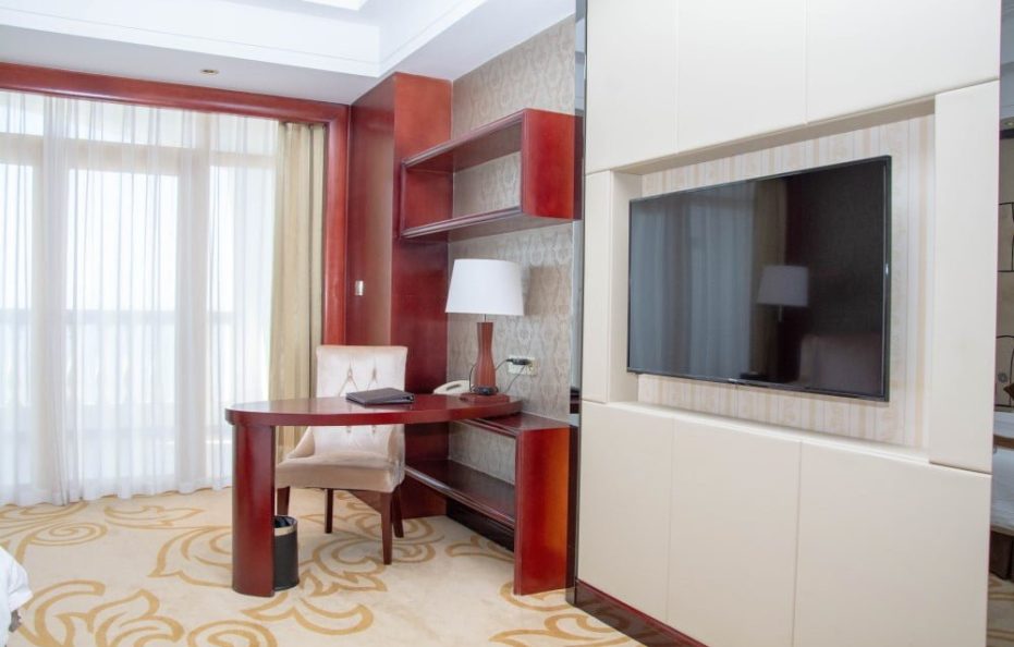 Deluxe Suite